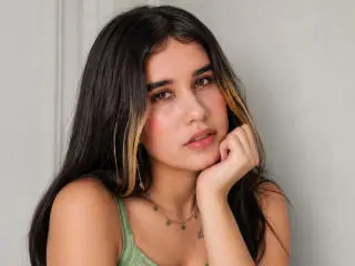 Xlovecam Watch Live Sex Cams of KatieDesirX