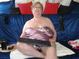 Xlovecam Private Sex Chat of QueenPammy
