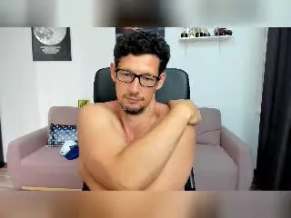 Xlovecam Live Sex Cam of BrutusK