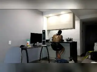 Xlovecam Live Sex Cam of Andreaa69