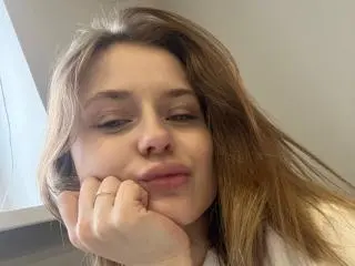 Xlovecam Sex Cam of LeraKreiger