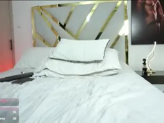 Xlovecam Private Sex Chat of DevinHunter