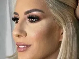 Xlovecam Free Porn Cam of LanieHotXX