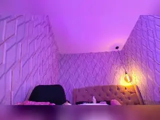 Xlovecam Private Sex Chat of JeannMarie